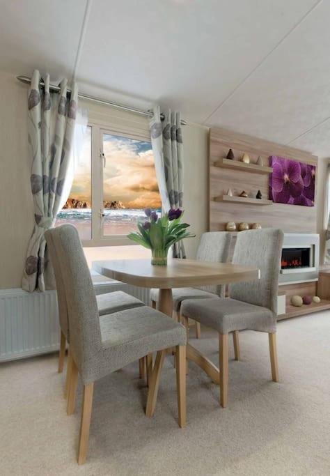 Lagooncombe Modern And Cosy Holiday Home Haverigg ภายนอก รูปภาพ