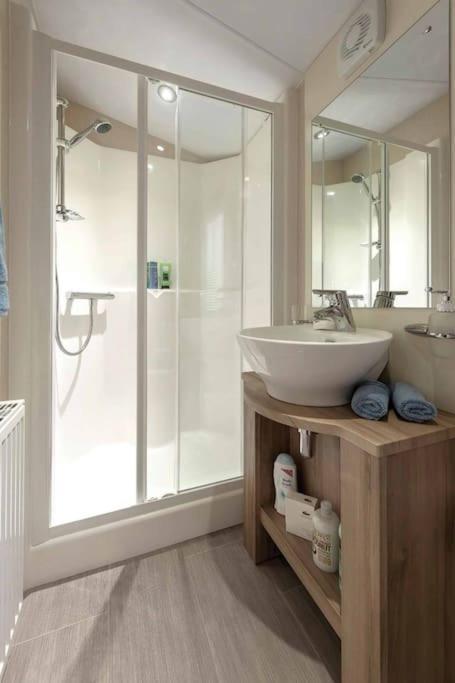 Lagooncombe Modern And Cosy Holiday Home Haverigg ภายนอก รูปภาพ